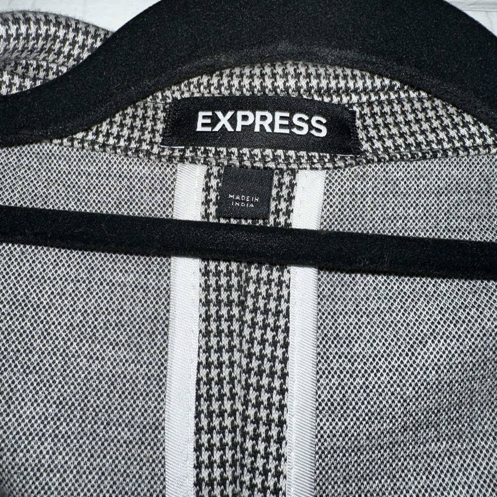 Men’s Jacket - Picture 3 of 6